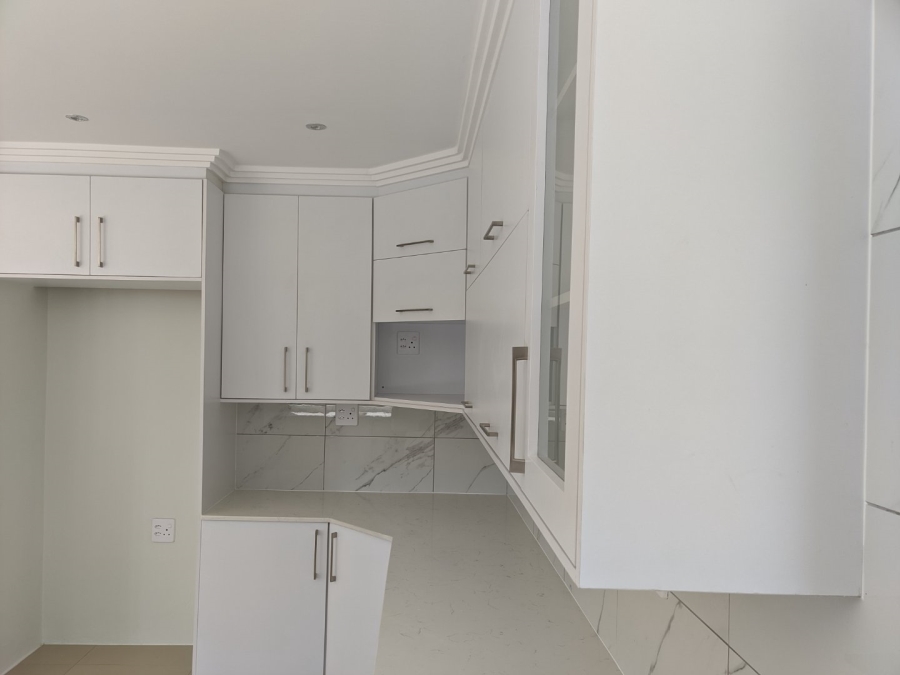 4 Bedroom Property for Sale in Kidds Beach Eastern Cape